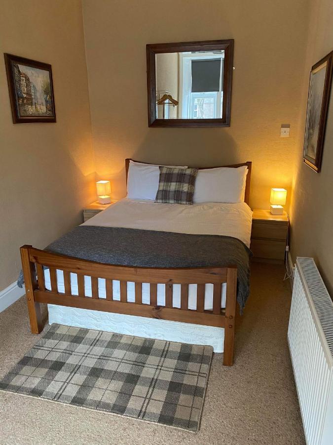 Roy Place Gdn Apartment Кембелтаун Екстериор снимка