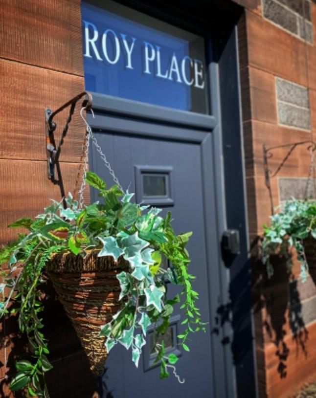 Roy Place Gdn Apartment Кембелтаун Екстериор снимка