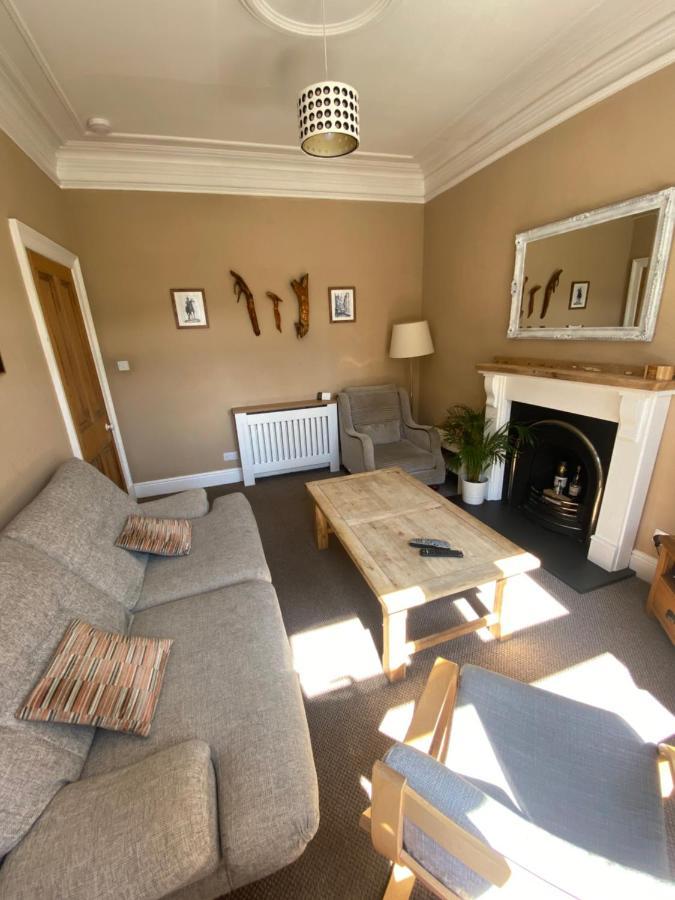 Roy Place Gdn Apartment Кембелтаун Екстериор снимка